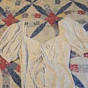 Sienna Sky White Floral top